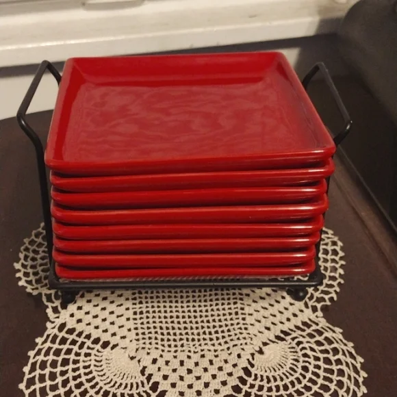 Adorable Red Stacking Appetizer Plates With Stand From World Market. - Picture 1 of 3